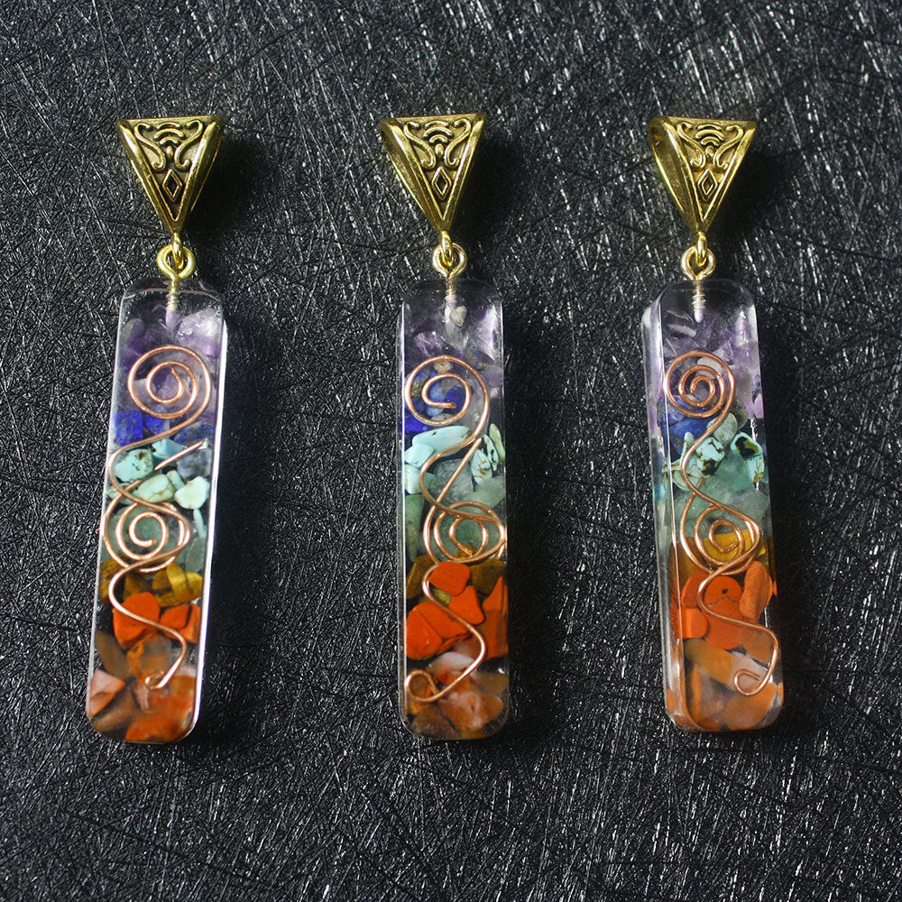 Natural Crystal Resin Pendant Necklace – Handmade Gemstone Jewelry for Men & Women – Geometric Chakra-Inspired Gift